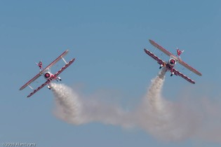 Aerosuperbatics, Team Guinot Wing Walkers, Boeing-Stearman PT17